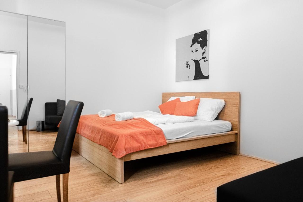Delightful 2Br Shared Apartment - Ideal For Longstays เวียนนา ภายนอก รูปภาพ